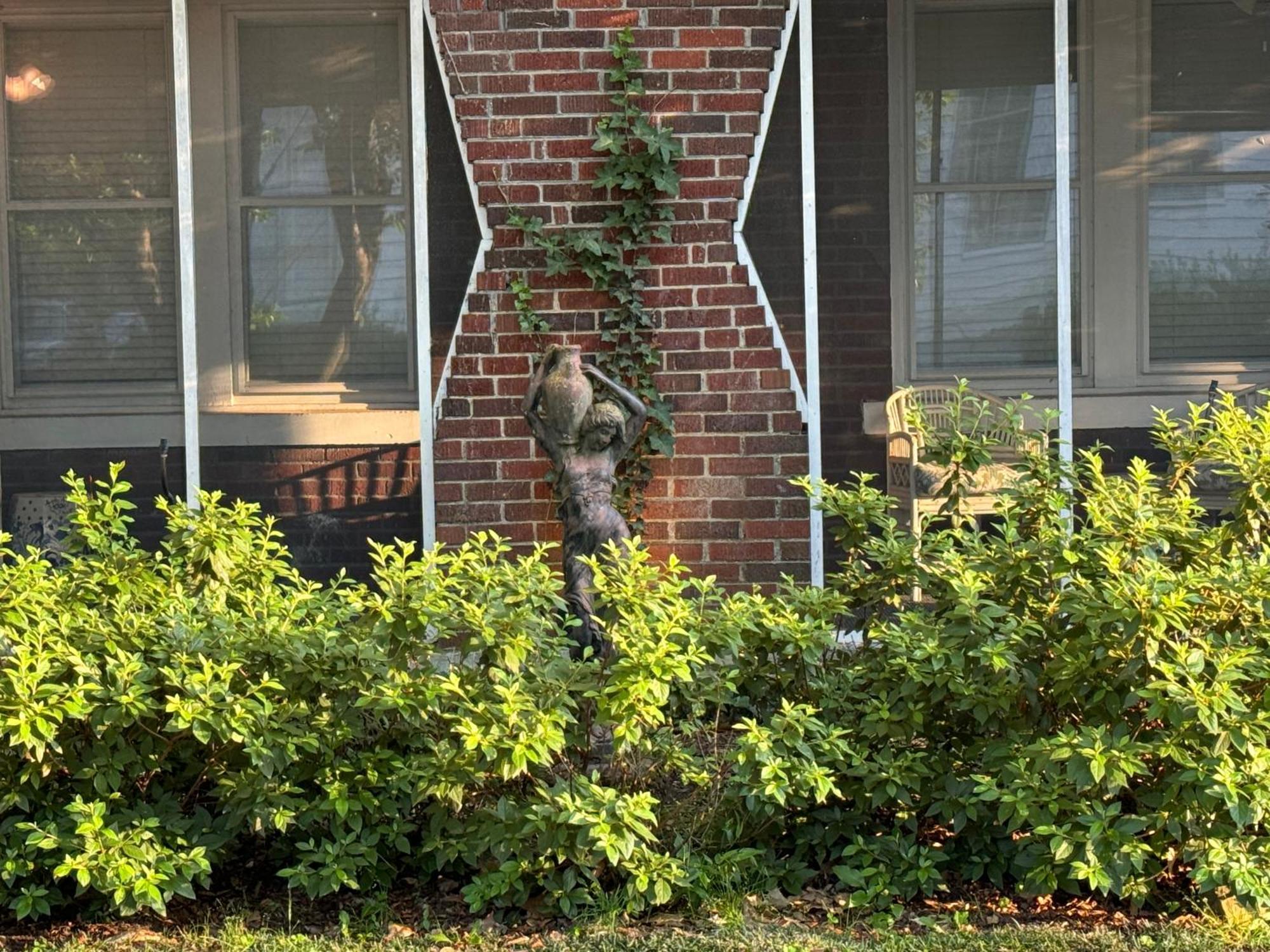 Southern Elegance In Heart Of Memphis Bagian luar foto